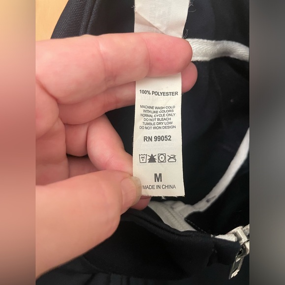 Grey’s Anatomy Official Cast & Crew Jacket - Picture 3 of 4